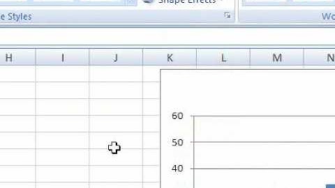 How to remove an outline effect from WordArt in a spreadsheet