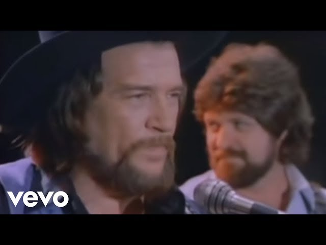 Waylon Jennings - Never Could Toe The Mark