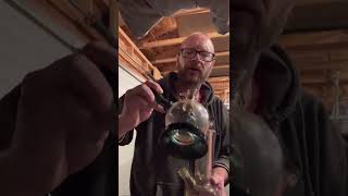 Ganja with Grinner: What a Bong should do.