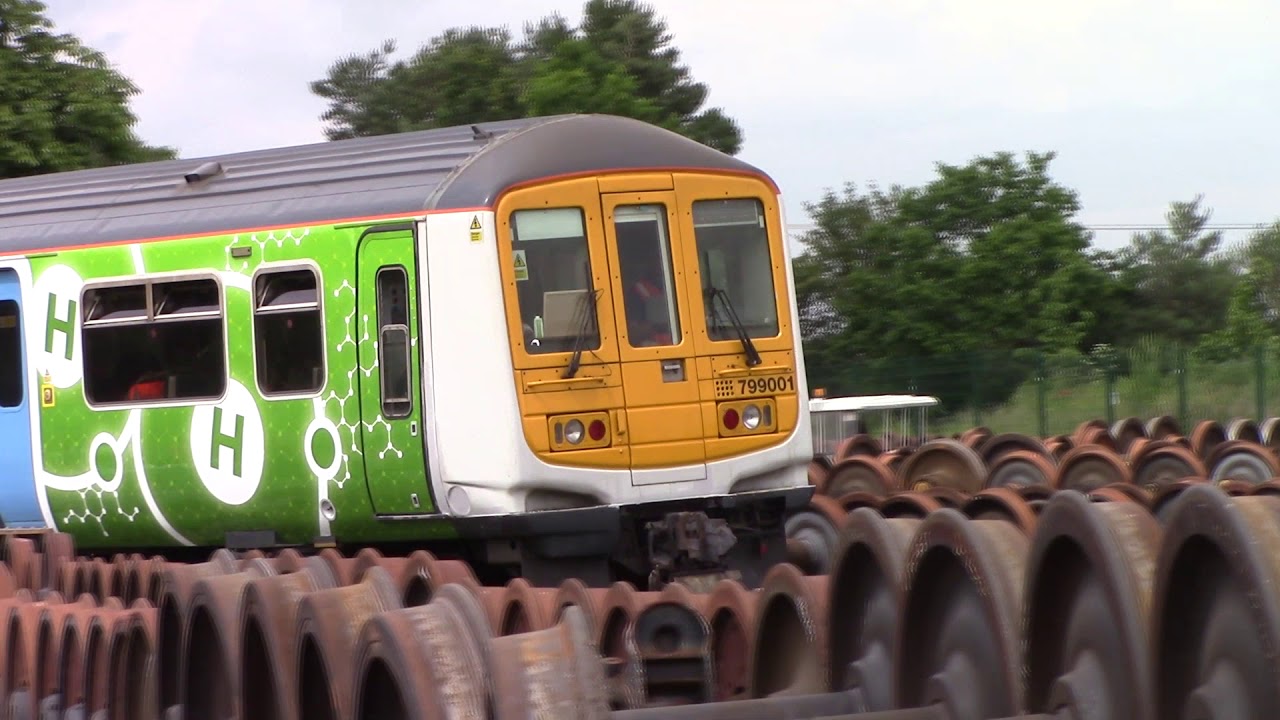 First Uk Hydrogen Powered Train 190619 - 