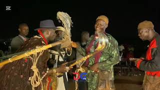 Ngonifo Sidi SISSOKO face Vieux TOGOLA
