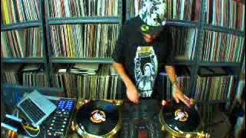 Turntablist legend DJ Craze Performs on Traktor Scratch Pro and Kontrol X1