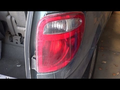 2005 T&C Rear Turn Signal Lamp Replacement