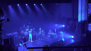 The Charlatans live at the Olympia Theatre Dublin 23-Nov-21 one to ￼ another