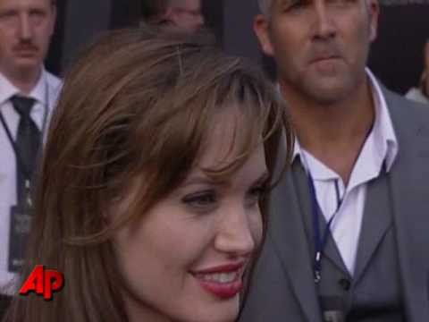 Angelina Jolie Xxx Hd - Angelina Jolie: From Russia With 'Salt' - YouTube