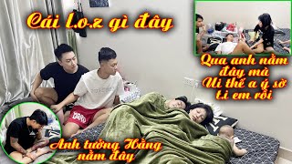 Hoàng Em!! Sự Cố Bất Ngờ Hoàng Dũng Ngủ Sờ T.i Hà Vy Trước Mặt AE Tưởng Đó Là Hằng Người yêu