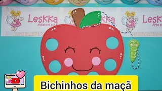 Encontre a imagem correta, jogo de educação para crianças. minhoca na maçã