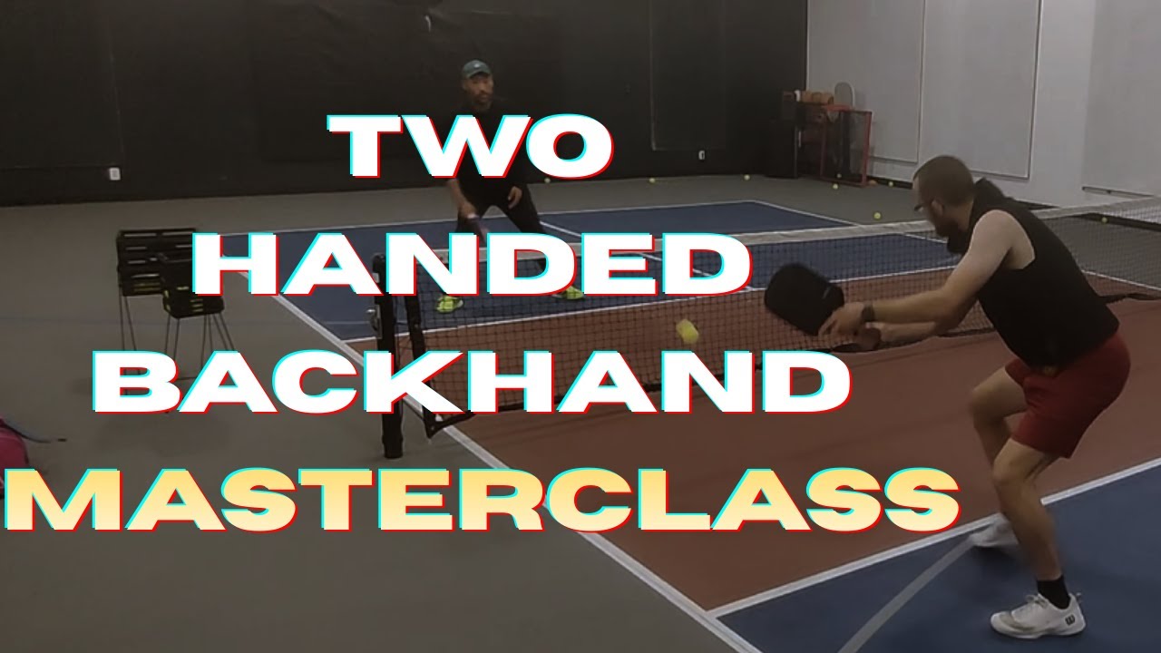 Учитесь у мастера пиклбола — мастер-класс по двуручному бэкхенду.