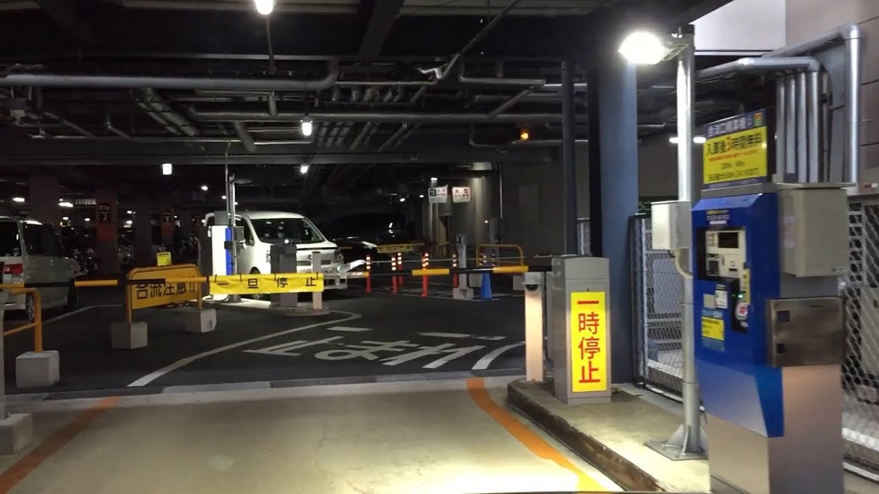 ヒルズウォーク徳重ガーデンズ 立体駐車場 ４階（車載動画）