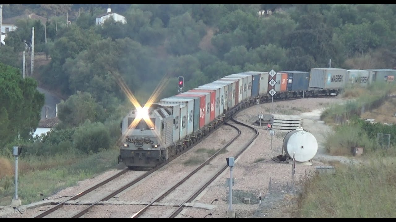 Trenes de Mercancías en la Serranía de Ronda. Renfe, Transfesa, Low Cost  Rail - YouTube