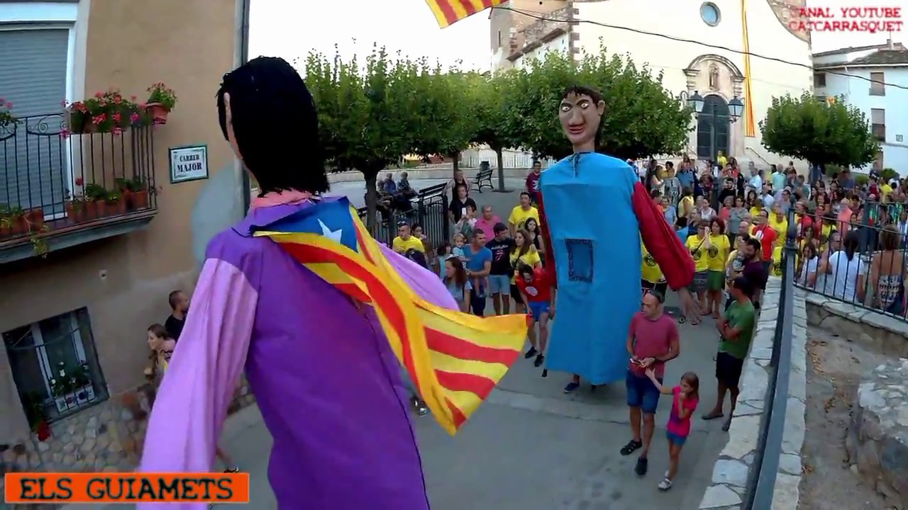 TROBADA DE GEGANTS ELS GUIAMETS - YouTube