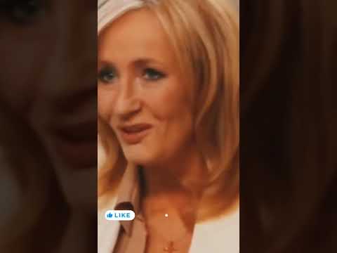 من أنثى عادية الى أعظم كاتبة والأعلى أجر في التاريخ 