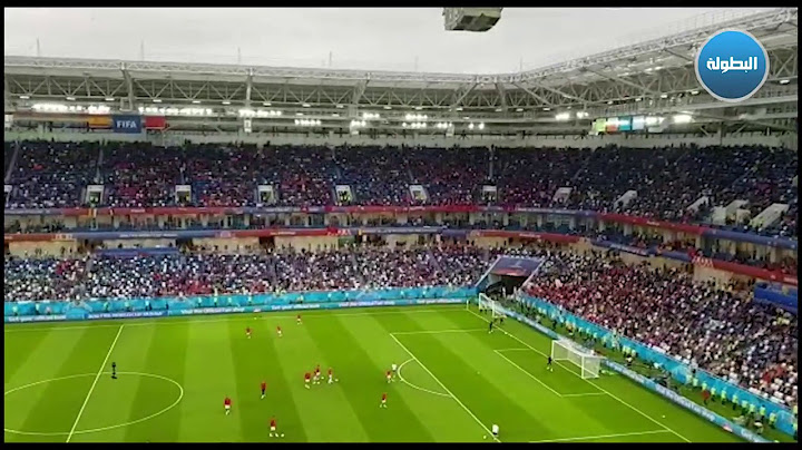 "الجماهير المغربية تنتقد الفيفا في لقاء إسبانيا"