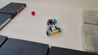 LEGO Spike Prime robot hates balls 🤣