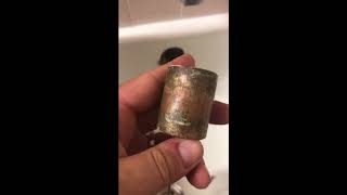 How to Fix a Stuck Drain Stopper in the Bath Tub