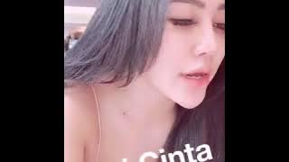 Puisi Cinta Tentang Kamu - Megha Putri