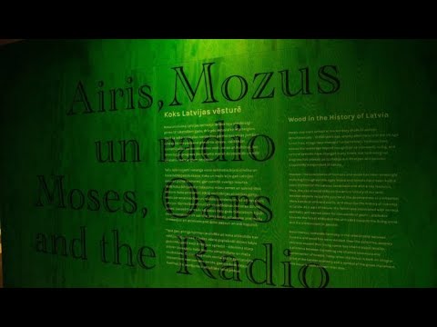 Ekskursija izstādē "Airis, Mozus un radio. Koks Latvijas vēsture&rsquo;"