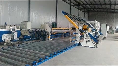 High automatic wire mesh grasping,stacking and transporting system