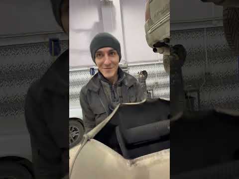 ВЗОРВАЛСЯ ГЛУШАК КЛИЕНТ В ШОКЕ #cars #авто #acrapovic #exhaust #глушитель #short