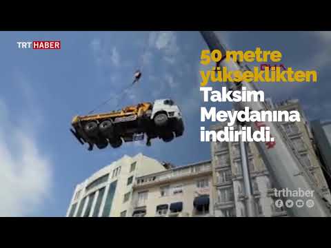 Gökyüzünden Taksim'e mobil vinç indi