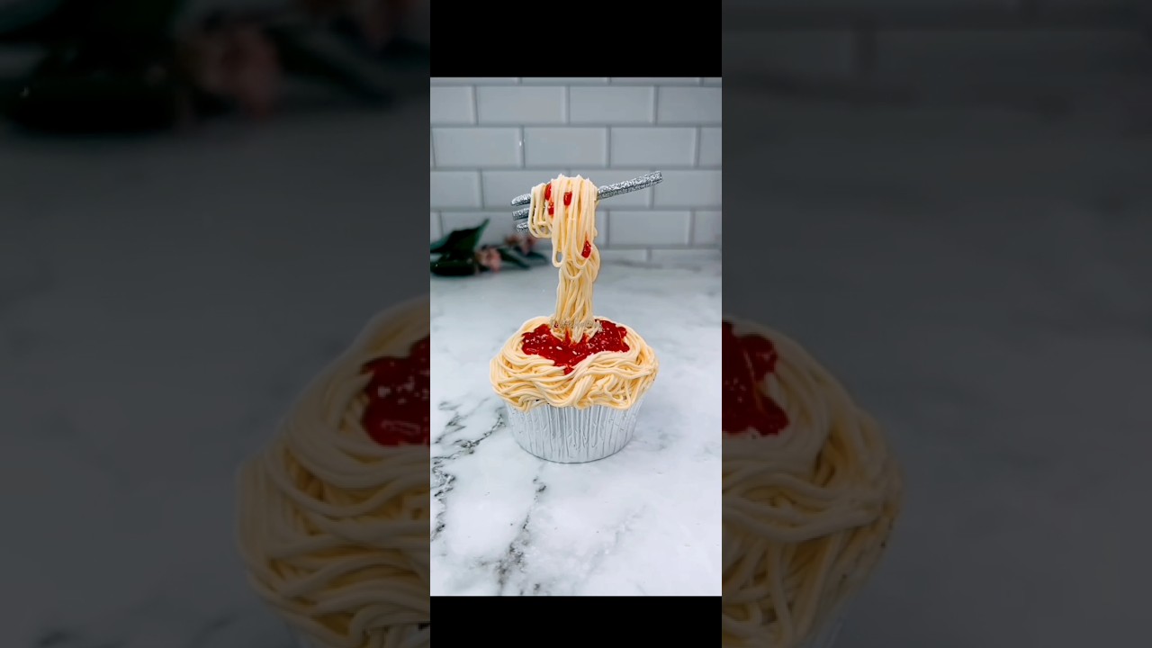 spaghetti cake / pasta cake / noodles cake / cartoon cake / prank cake