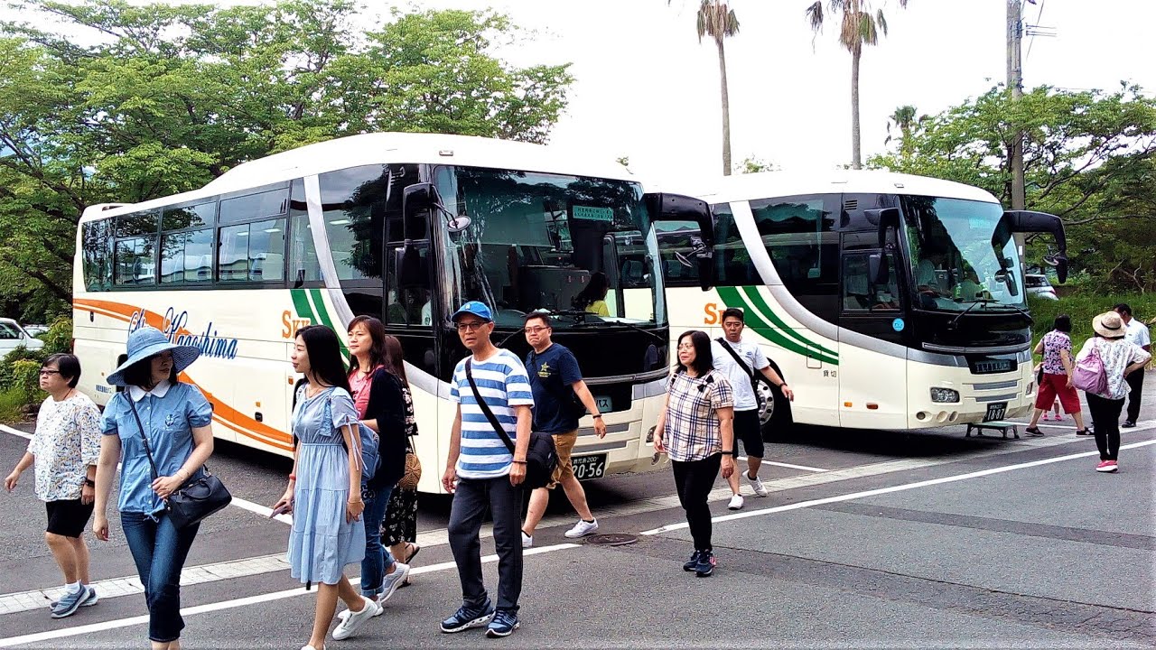 新鹿児島観光バス鹿児島県霧島市 指宿を走る Shin Kagoshima sightseeing bus ran in Ibusuki