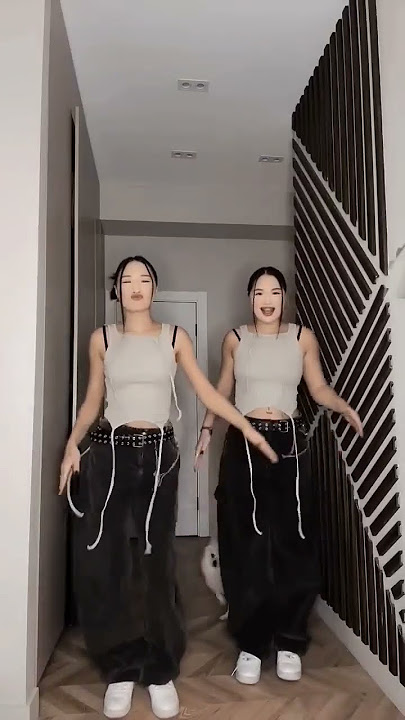 Wait weit weit ~challenge~#trending #viralvideo #challenge #shorts