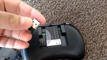 Como recarregar o mini teclado?