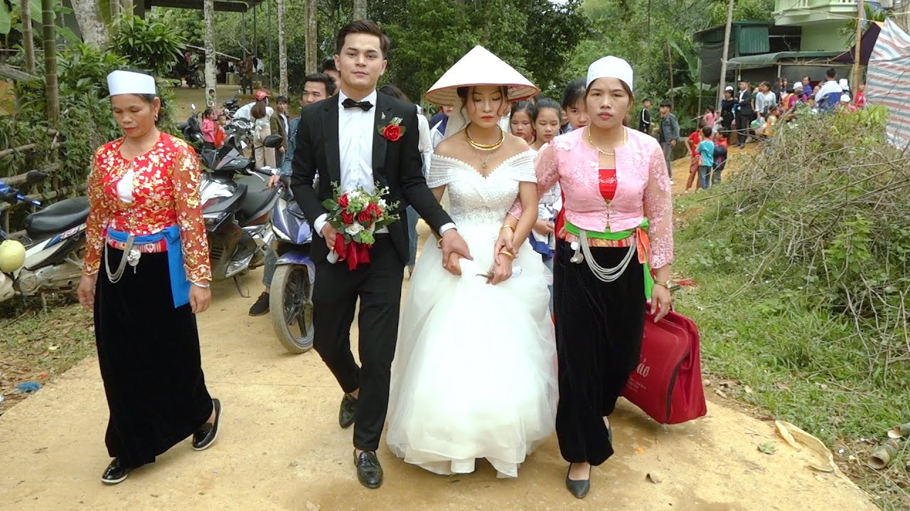 Đám cưới dân tộc Mường Hòa Bình, cô dâu trẻ nhất huyện Lạc Sơn
