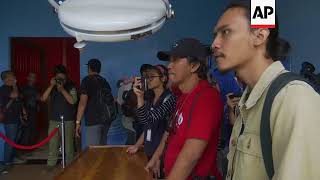 Download lagu Media Debut of Pandas at Indonesia Zoo