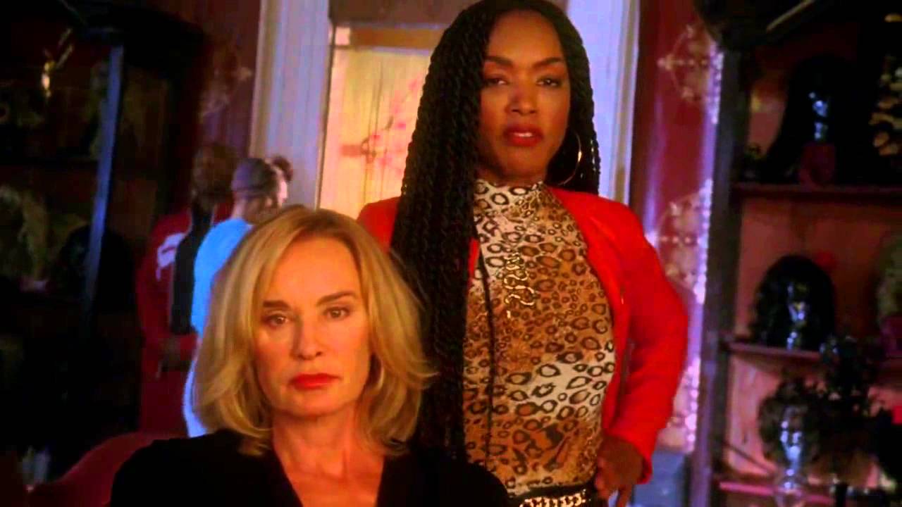 inside-the-coven-the-power-of-marie-laveau-american-horror-story-youtube