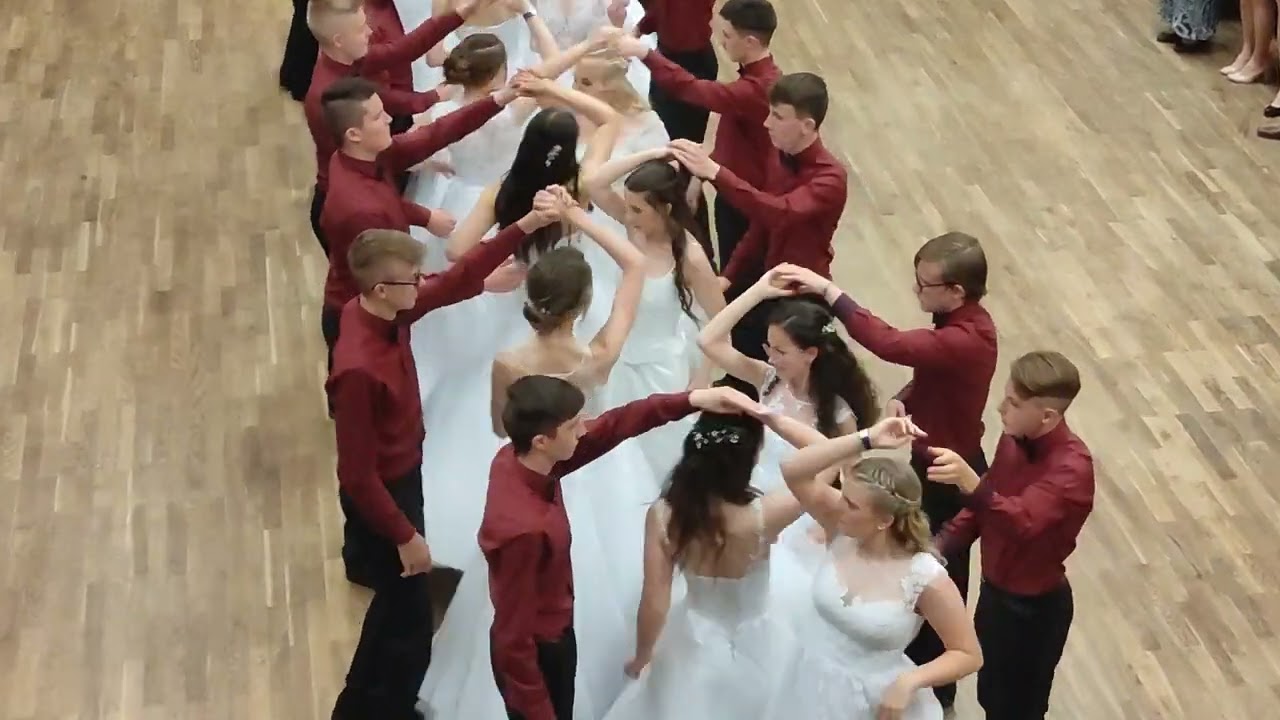 Polonéza ZŠ Staré Město 2022- 3.skupina