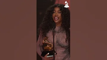 SZA Wins Best R&B Song At 2024 GRAMMYs #sza #snooze #sos