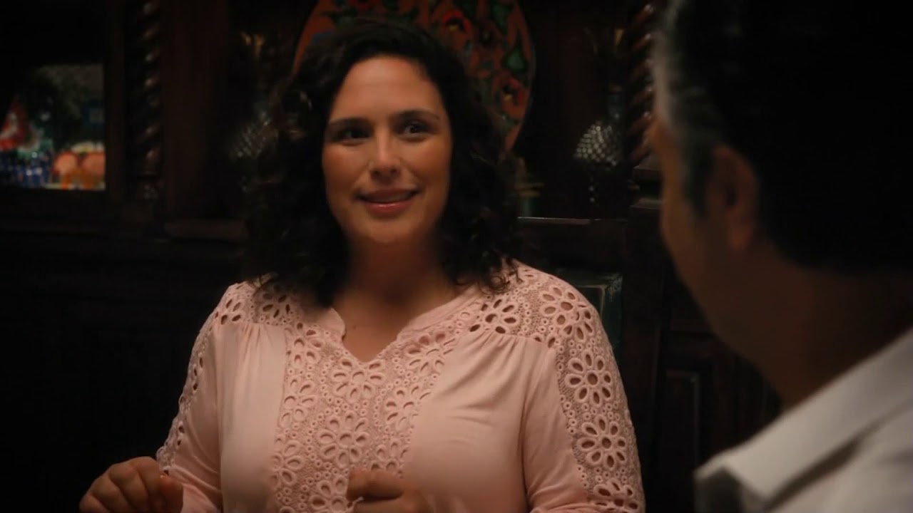 Angélica Vale em Jane the Virgin 23/03/2018 YouTube