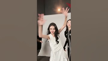 Thumbnail of #thelastimmortal #zhaolusi #wanganyu Emm... What "great" mental state #神隐 #赵露思 #王安宇 #李昀锐