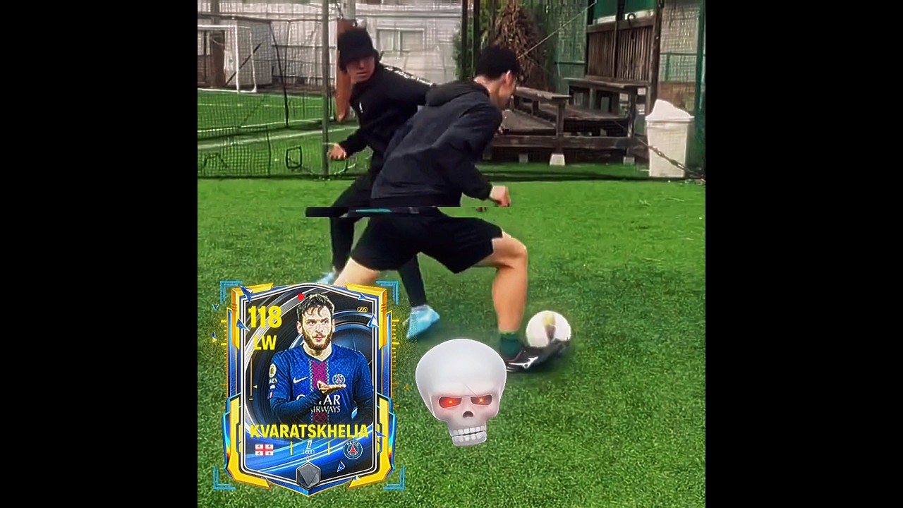 Kvaratskhelia did a crazy skill that looks unreal 😱🔥