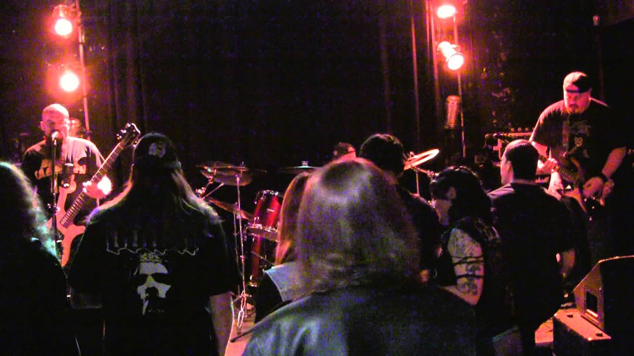 Guarda Doom Machine King Doom/Exemption su YouTube Guarda Doom Machine King Doom/Exemption su YouTube