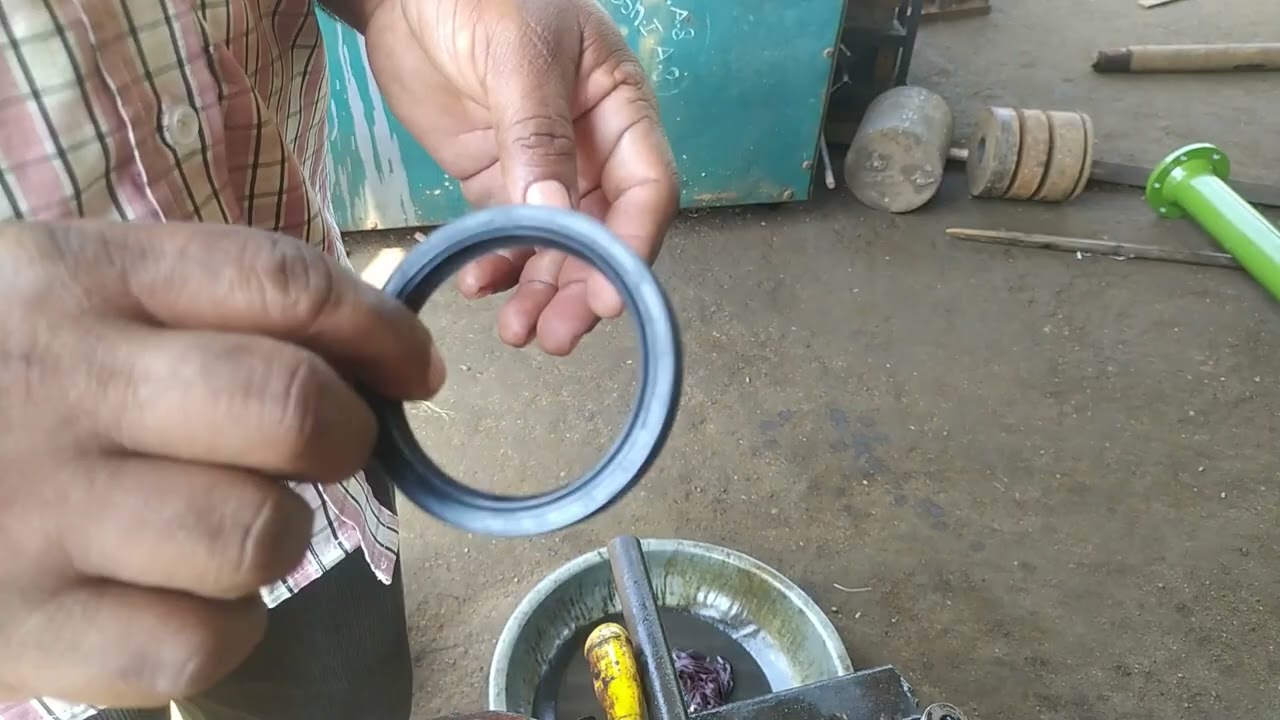 ROTAVATOR OIL SEAL CHANGE / ரொட்டவேட்டர் ஆயில் சீல் மாற்றுவது