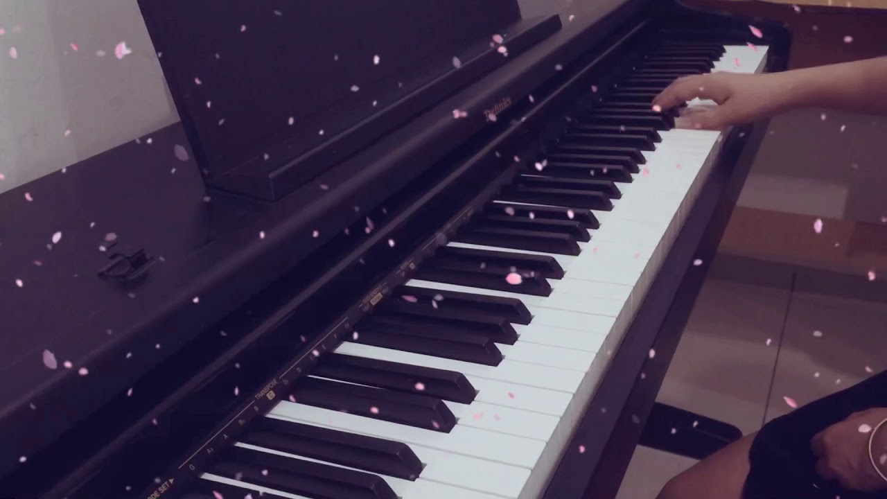 Watch 《生日歌》钢琴曲🎹 on YouTube Watch 《生日歌》钢琴曲🎹 on YouTube