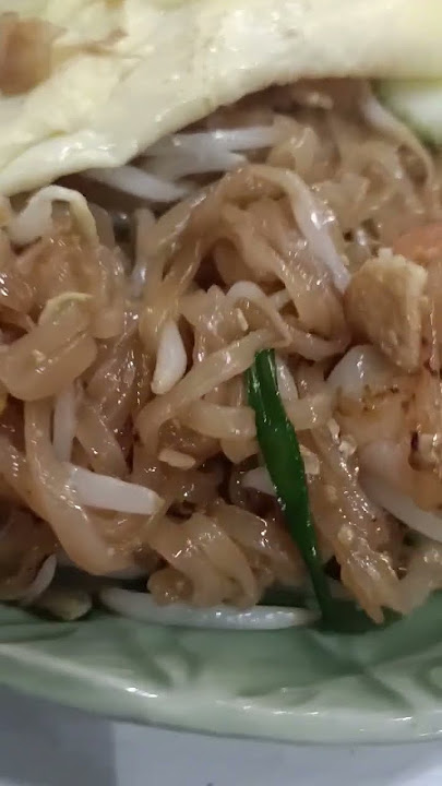 Amazing Pad Thai with prawns @ Mr Tuk Tuk cafe at Setia City Mall, Selangor #food #travel