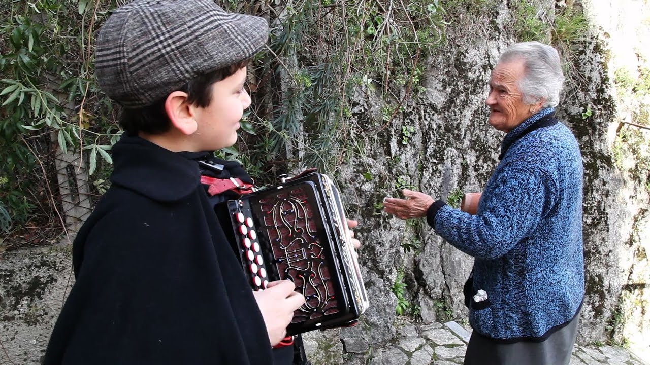 INDOSSARE LA TRADIZIONE - Carnevale di Satriano