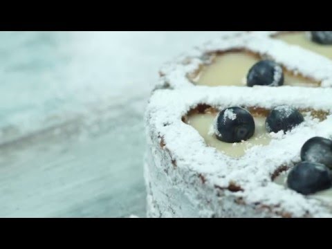 Zila Cake Mould HowTo videos: Stollen cake with 8-slice silicone mould