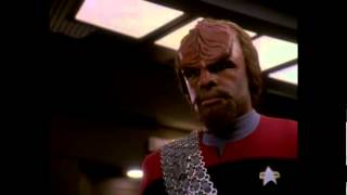 Ds9 - Julian Bashir Cannot Be Trusted