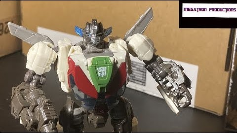 Wheeljack Transforms! (Transformers Stop-Motion Short)