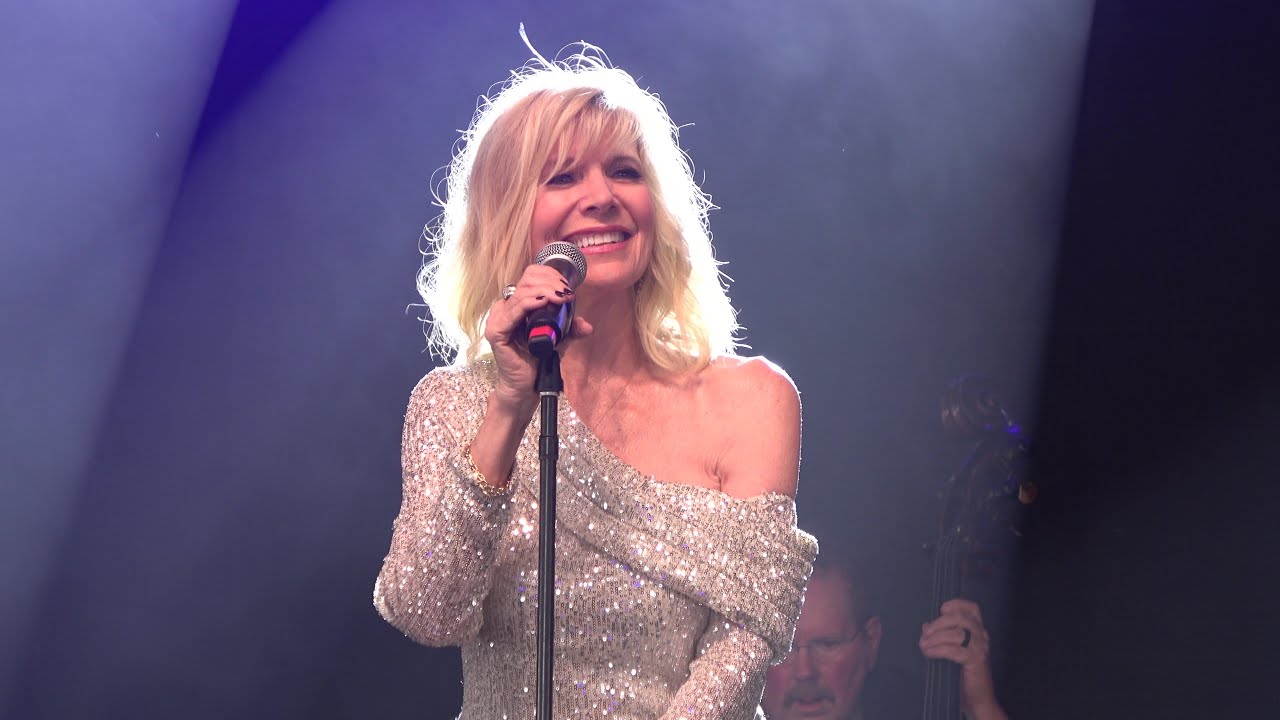 DEBBY BOONE 