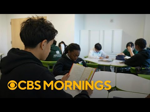 U.S. test scores decline in some grades, data shows