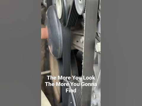 Cracked Serpentine Belt - YouTube