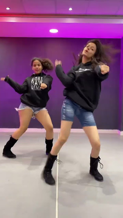 Crazy Kiya Re | ft. @akshitagoeldance | #itksquad #shorts #youtubeshorts #teamgm #gmdancecentre