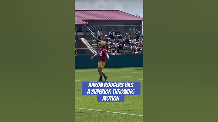 Aaron Rodgers has A Superior Throwing Motion