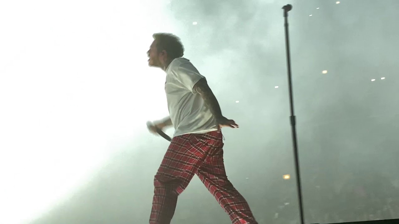 Post Malone - Paranoid (Runaway Tour Chicago)